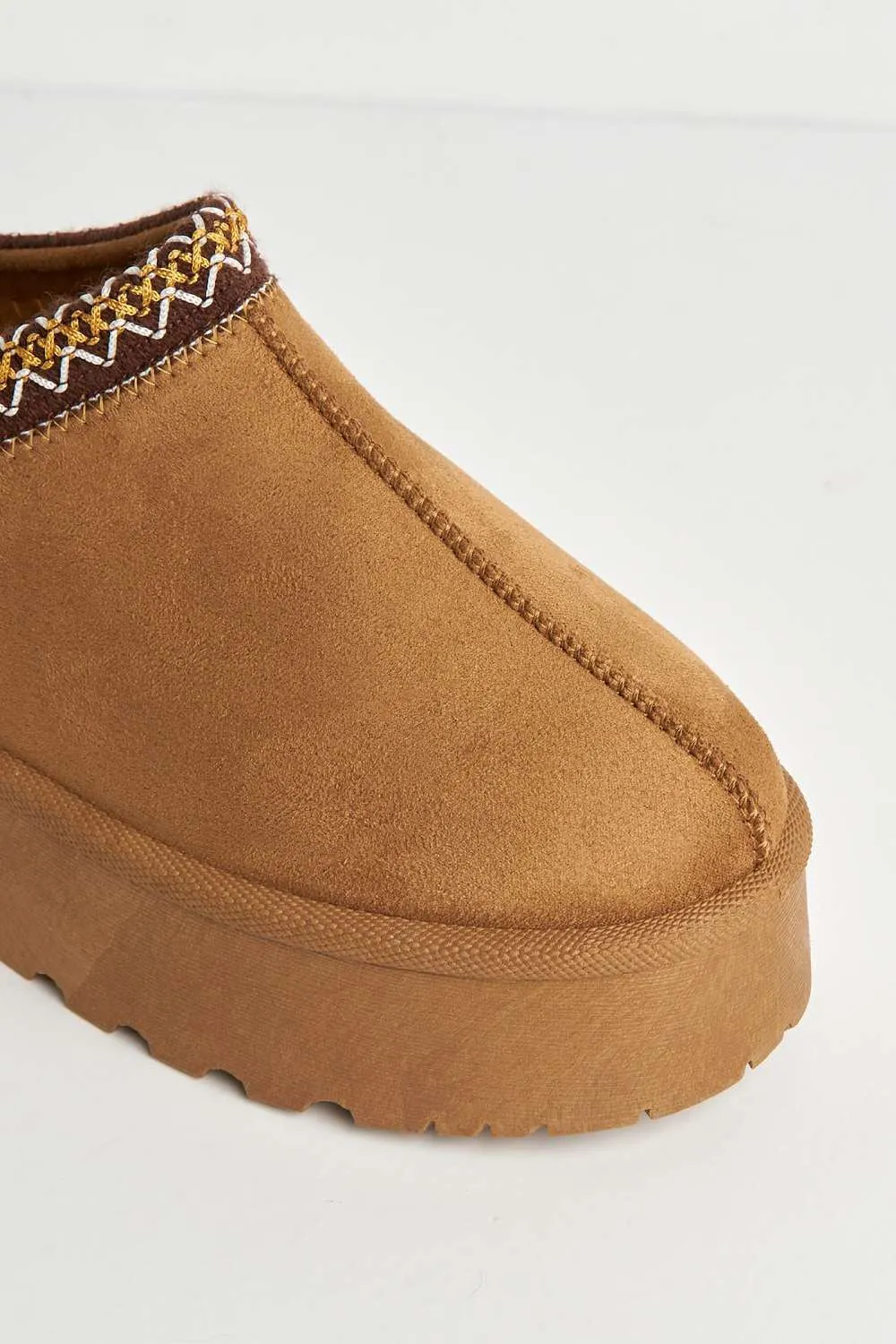 Astri Faux Fur Lining Knit Pattern Detail Flatform Slippers in Camel