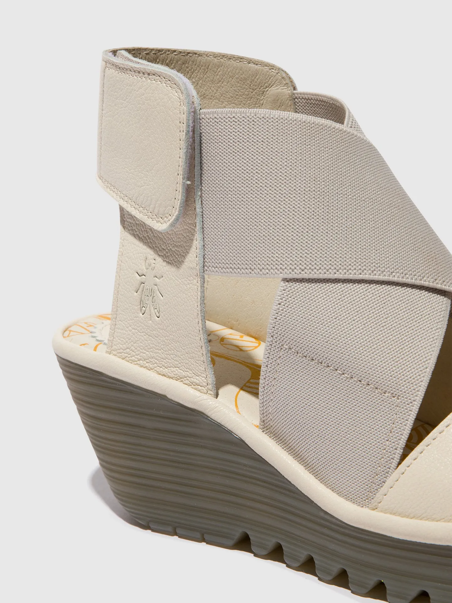Crossover Sandals YUBA385FLY OFFWHITE