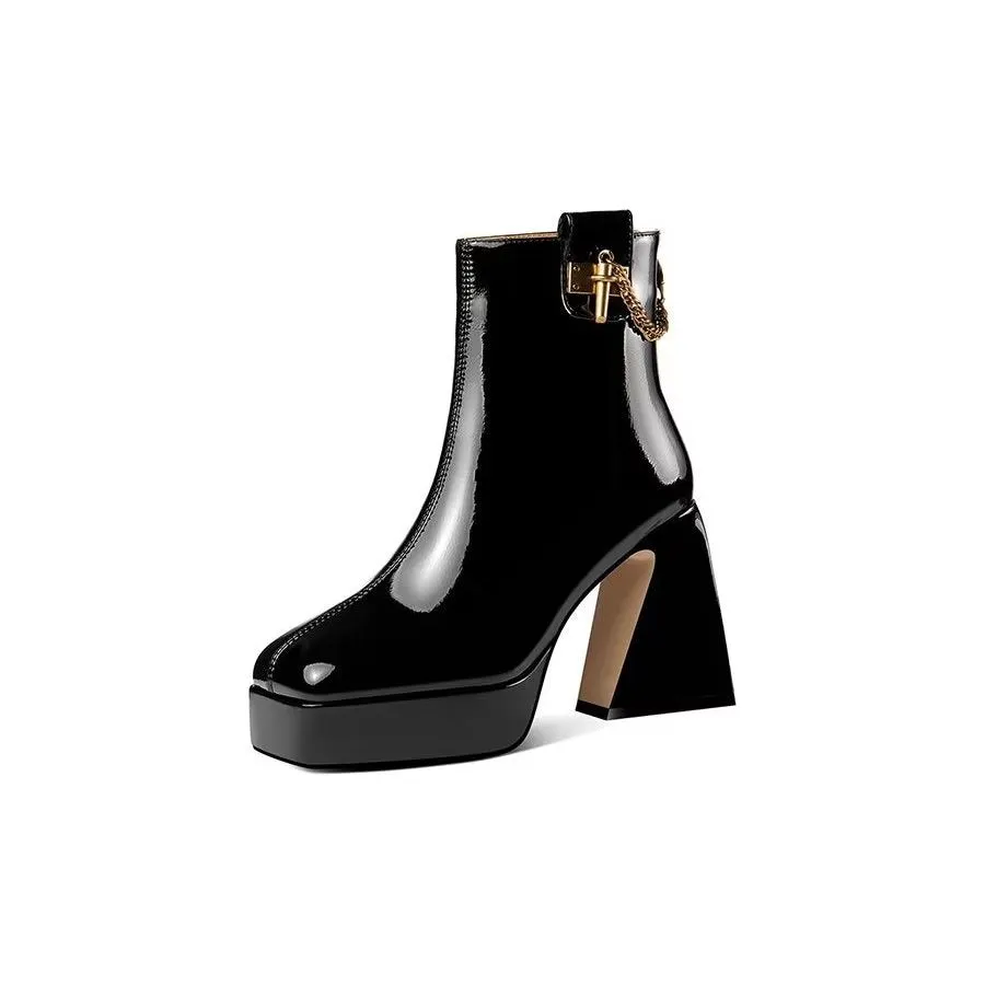 Diamoré Business Booties