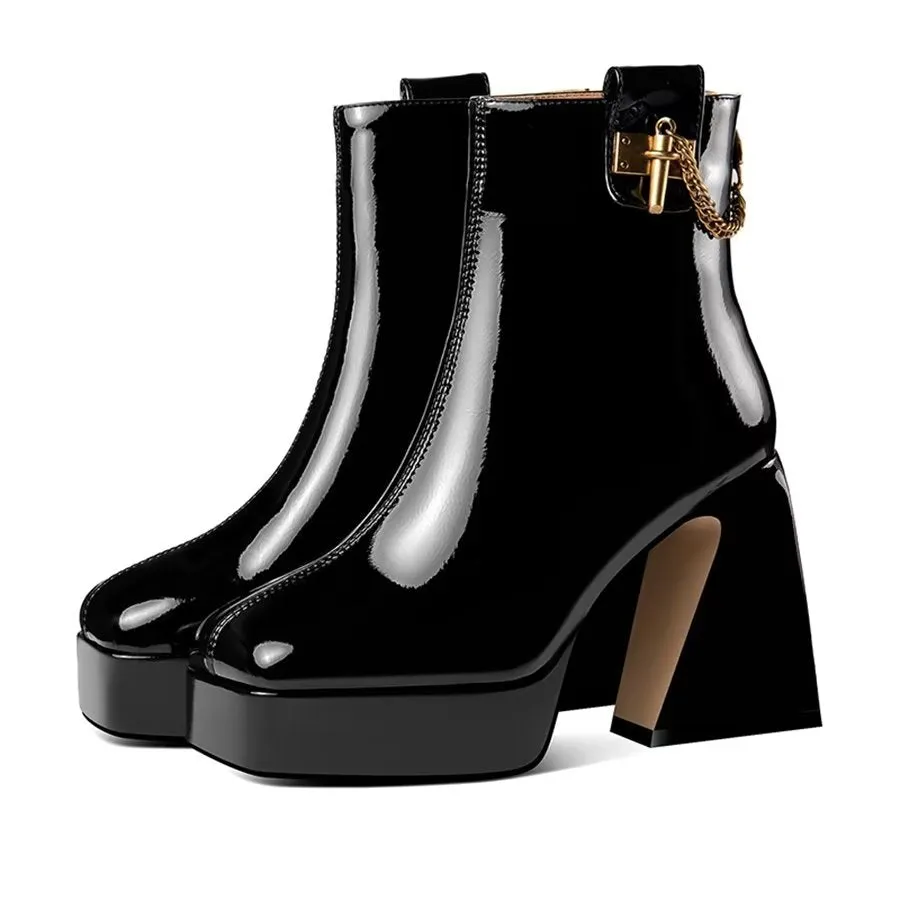 Diamoré Business Booties