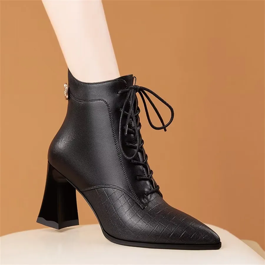 Veltique Ankle Zipper Boots