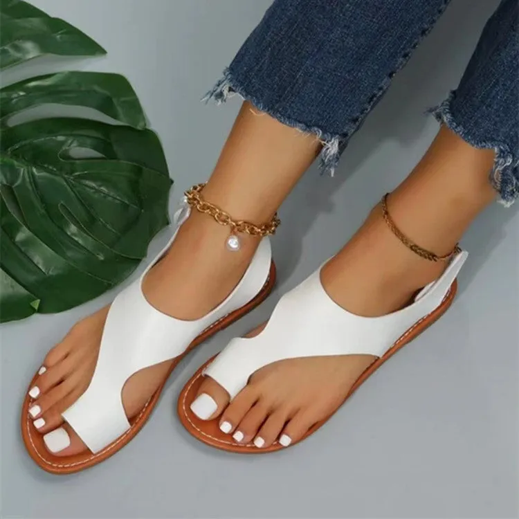 Women Hook-and-loop Fastener Toe Ring Flat Sandals, Fashionable Black Thong Sandals For Summer